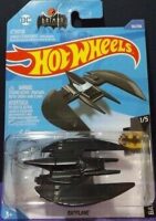 Hot Wheels Batman Batplane (GHB43) [Blister Dent].