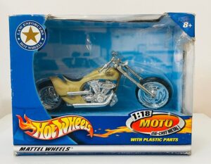 Hot Wheels 1:18 Diecast Moto - Law Enforcers Bike.