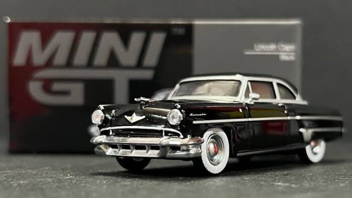 Lincoln Capri - Mini GT. - Image 2