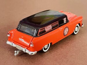 Greenlight - Chevrolet 1955 Sedan Delivery (Uncarded) - Image 2