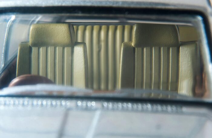 Tomica Limited Vintage Neo 1/64 LV-N109d Nissan Safari Extra Van DX Silver/Stripe - Image 5