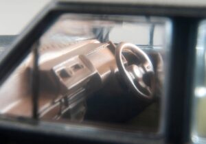 Tomica Limited Vintage Neo 1/64 LV-N109d Nissan Safari Extra Van DX Silver/Stripe - Image 6