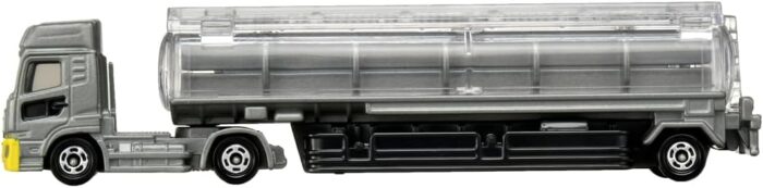 Tomica Long Type #136 - UD Trucks Quon Tank Truck [Imported] - Image 3