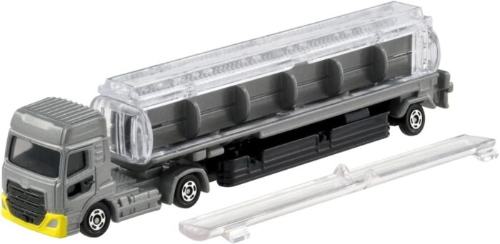 Tomica Long Type #136 - UD Trucks Quon Tank Truck [Imported] - Image 2