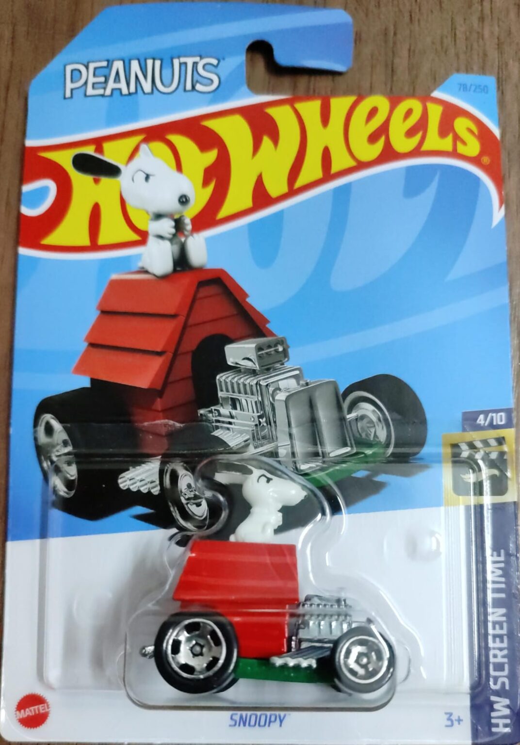 Hot Wheels – Snoopy Peanuts (HKH10) [Imported]. – Crazy 4 Diecasts