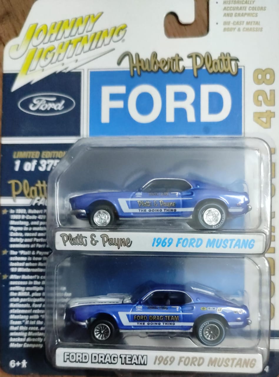 WhatsApp Image 2023-11-11 at 20.00.57 (1) Johnny Lightning Twin Set - Cobra Jet 428 (1969 Ford Mustang) (JLPK005) - Image 1