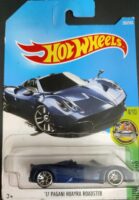 Hot Wheels - Pagani Huayra Roadster 17 (DTW86).