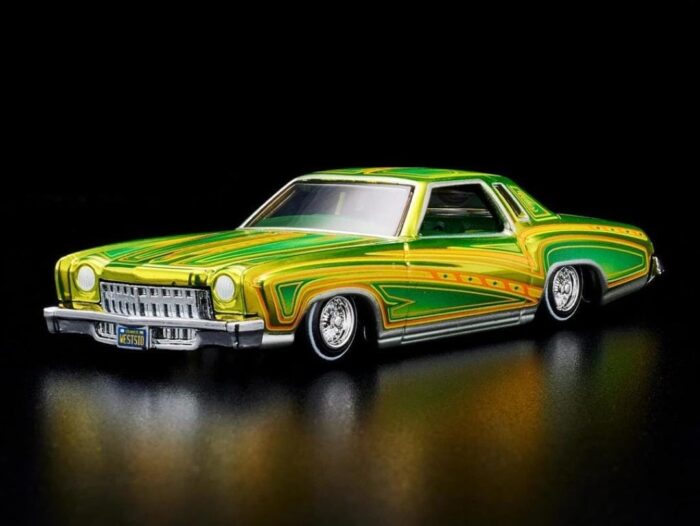 Hot Wheels RLC - Chevrolet Monte Carlo 1975 (HGK77) [Opened - Mint]. - Image 3