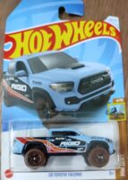 Hot Wheels - Toyota Tacoma 20 (HTB27).