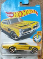 Hot Wheels - 67 Pontiac GTO (DVC43) [Blister Cracked].