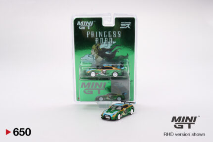 LB-Silhouette-WORKS-GT-Nissan-