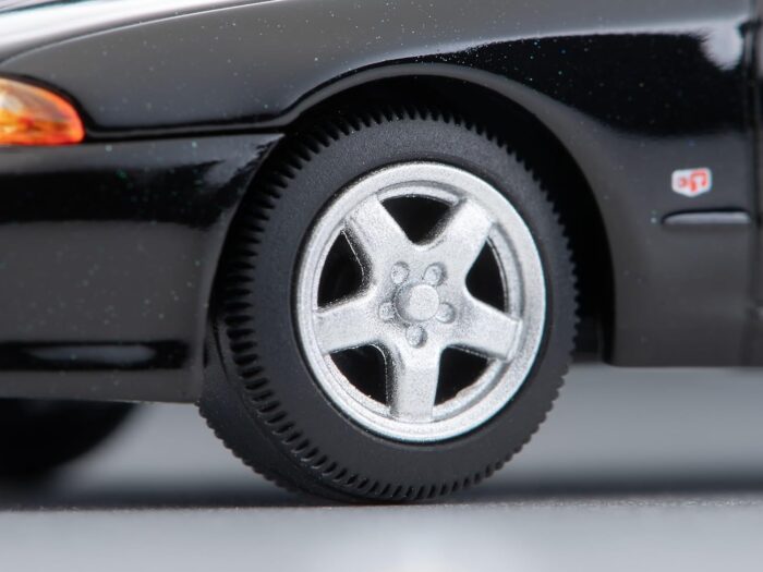 Tomica Limited Vintage Neo 1/64 LV-N194c Nissan Skyline 4-Door Sport Sedan GTS-t Type M Black - Image 5