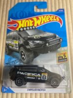 Chrysler Pacifica - Black - GHD84