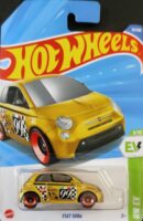 Hot Wheels - Fiat 500e (HYW85) [Imported].