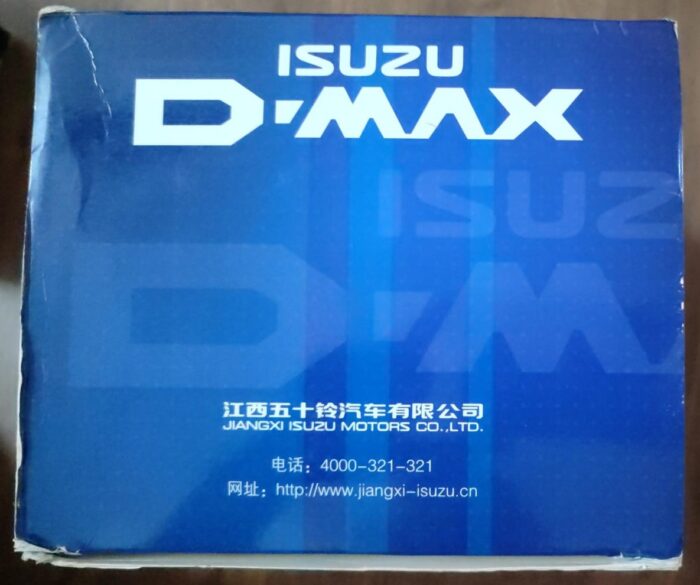 1:18 Licensed Scale Model - Isuzu Dmax Vcross. - Image 3