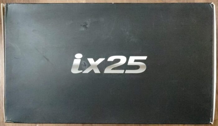 Dealer Edition 1:18 Scale Model - Hyundai ix25 (Creta). - Image 3
