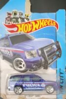 Hot Wheels - 07 Chevy Tahoe (BFC59) [Bad Card].