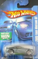 Hot Wheels - 2005 Ford Mustang GT (J8021).