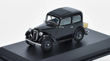Oxford 1:43 - Austin Ruby Black.