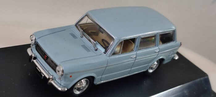 Starline 1:43 - Fiat 1100 R Familiare 1966. - Image 2