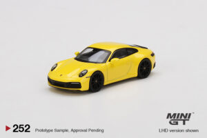 MINI GT - Porsche 911 Carrera 4S - Racing Yellow - Image 2