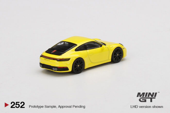 MINI GT - Porsche 911 Carrera 4S - Racing Yellow - Image 3