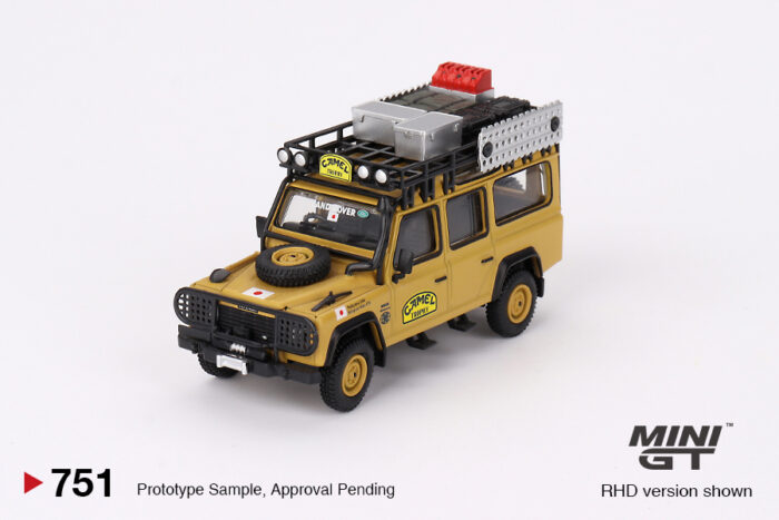MINI GT - Land Rover Defender 110 - 1989 Camel Trophy Amazon Team Japan - Image 2