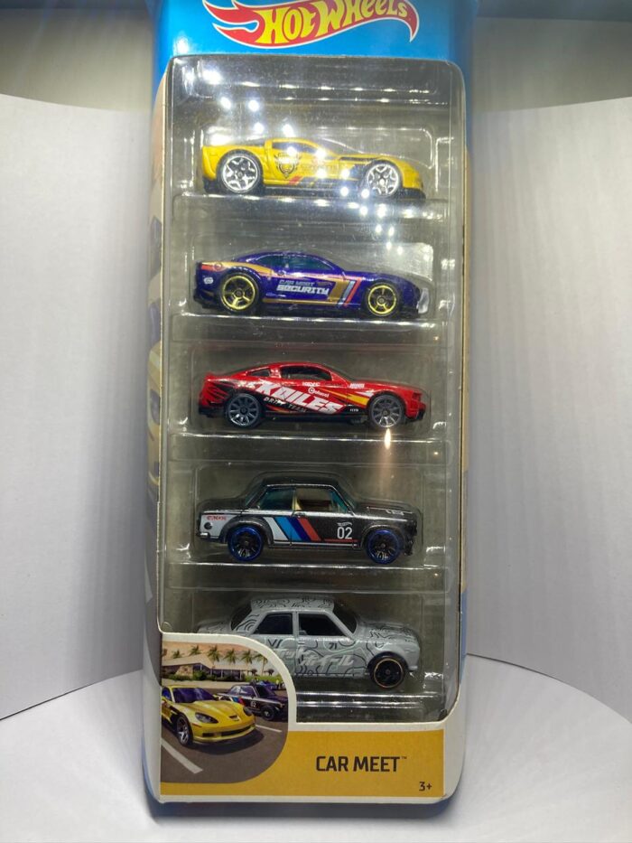 Hot Wheel - 5 Cars Pack - Car Meet (GHP52-1806) - Image 1