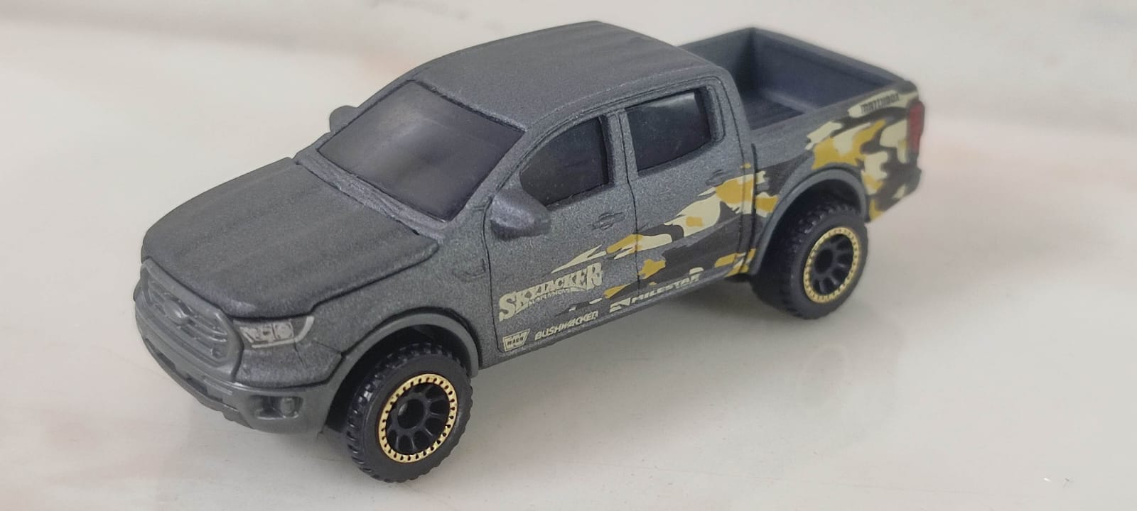 IMG-20251115-WA0060 Matchbox - 2019 Ford Ranger (Uncarded - Mint). - Image 1
