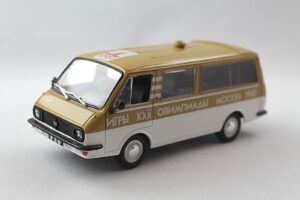 RAF 2203 VAN 1980 MOSCOW XXII OLYMPIC GAMES FLAME ESCORT CAR MODEL (Scale 1/43) - Image 2