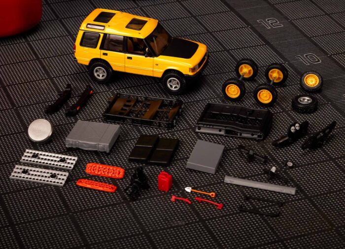 Hot Wheels Elite 64 Mod Shop - Land Rover Discovery 94 [Imported]. - Image 1