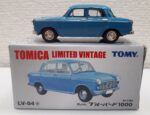 Tomica Limited Vintage - Datsun Bluebird 1000 (LV-04a).
