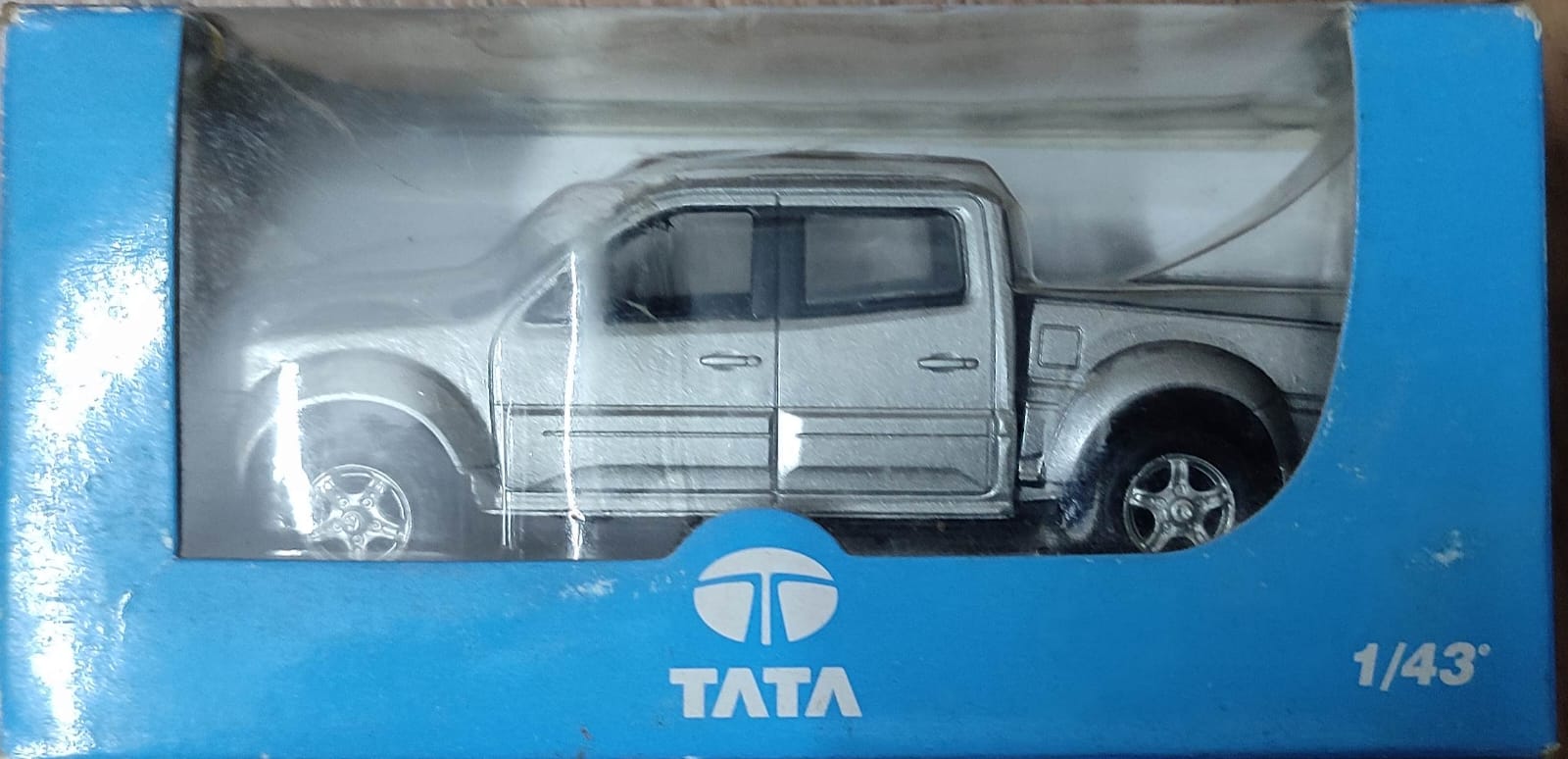 WhatsApp Image 2026-03-26 at 20.30.49 Norev 1:43 - Tata Xenon (Paint Bubbles). - Image 1