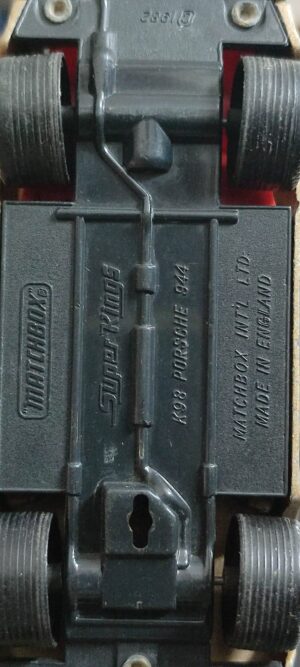 Matchbox Super Kings 1:43 - Porsche 944. - Image 2