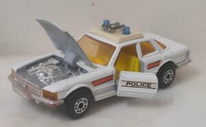 Matchbox Lesney 1:43 - Mercedes SLC 350. - Image 2