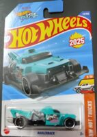 Hot Wheels - Haulerback (HYX68).