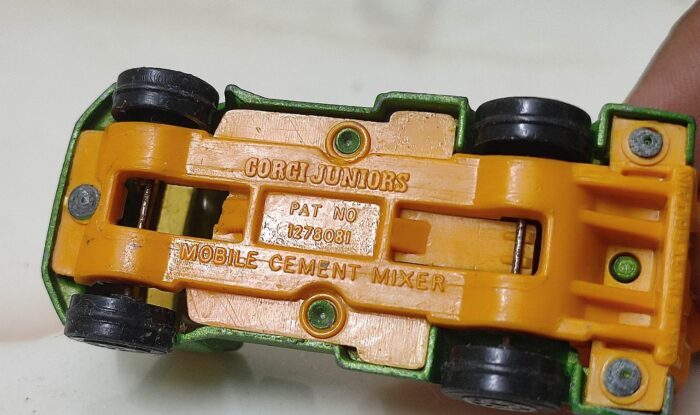 Corgi Juniors Great Britan - Mobile Cement Mixer. - Image 2