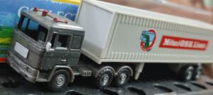 Vintage 1998 Smart Toys Mitsui O.S.K. Lines Container Truck (Scale 1:87).