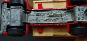 Matchbox Lesney Superfast # 42 - Mercedes Container Truck. - Image 3