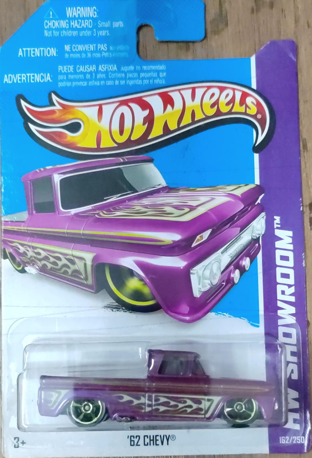 WhatsApp Image 2026-06-20 at 10.27.03 PM Hot Wheels - 62 Chevy Pickup (X1979). - Image 1