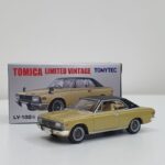Tomica Limited Vintage LV-192b Toyota Crown Hardtop Super Deluxe 1970 Yellow Metallic