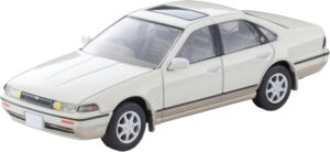 Tomica Limited Vintage Neo LV-N319c Nissan Sephiro Town Ride SV White/Beige - Image 2